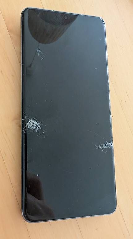 Telefoni cellulari / Smartphones: Samsung S20 Ultra  – Usato da Biel/Bienne venduto da Milazimi 3
