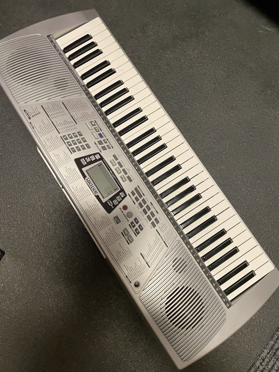 Strumenti musicali: Keyboard – Usato da Matten(St.Stephan) venduto da hjkl000
