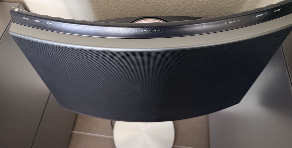 Bang & Olufsen Radios: Bang & Olufsen BeoSound 3200 mit Original-Standfuss – Gebraucht aus Zug von est_j52y 1