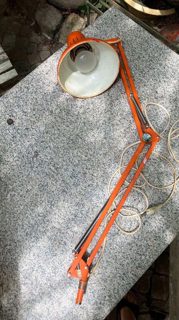 Regent Lampade: Lampe architecte Regent orange vintage – Usato da St-Cierges venduto da LeRegain 1
