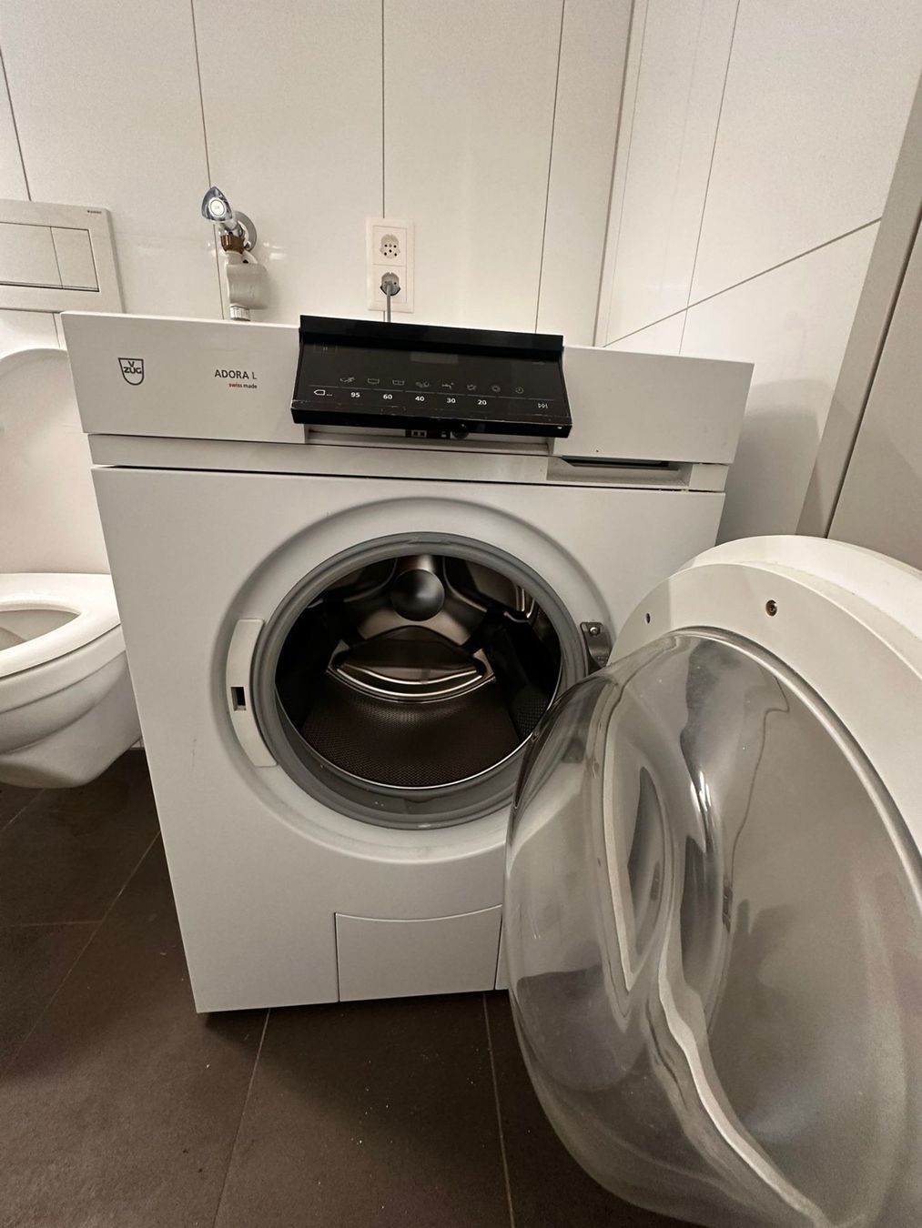 V-Zug Lavatrici: V-ZUG Adora L Waschmaschine - 2019 – Usato da Würenlos venduto da Pae_g 3