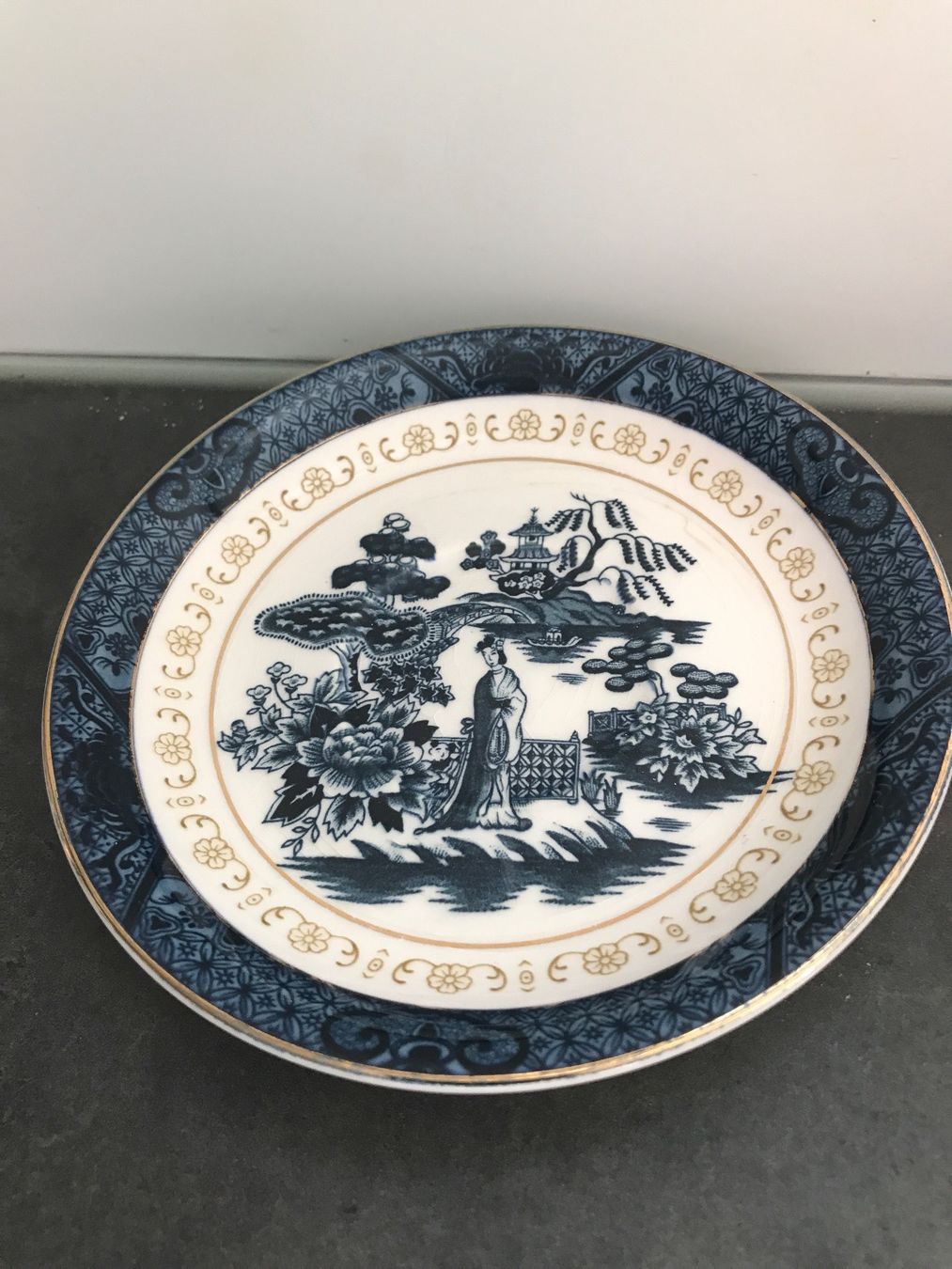 Tutte le decorazioni: Vintage Teller, Japan – Usato da Baden venduto da swiss-alps