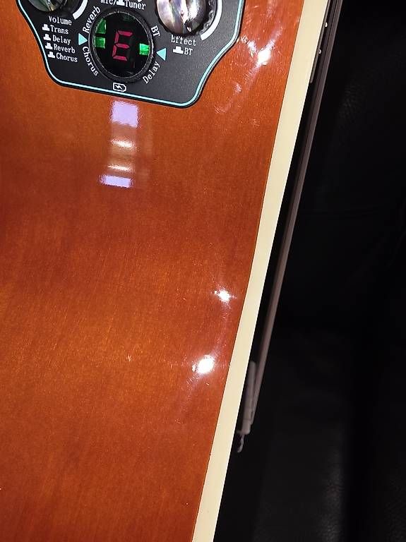 Musikinstrumente: Transacoustic Gitarre  – Neu und originalverpackt aus Schuepfheim von Guttime 4