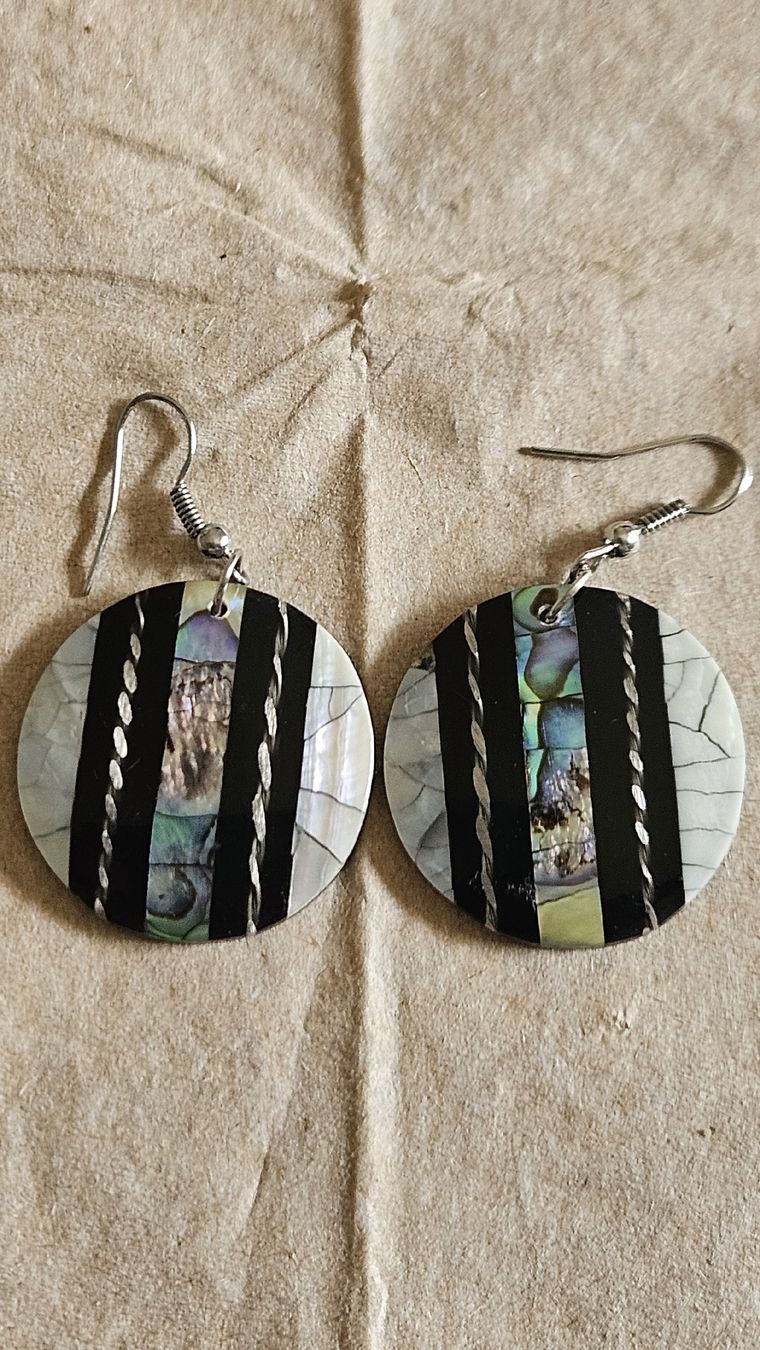 Orecchini pendenti & Orecchini a lobo: jolies boucles d'oreilles avec abalone. – Usato da Lausanne venduto da Angelite