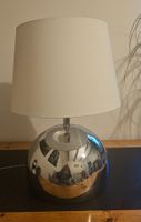 Tischlampe Chrom Kugel Lampenschirm Textil neuwertig