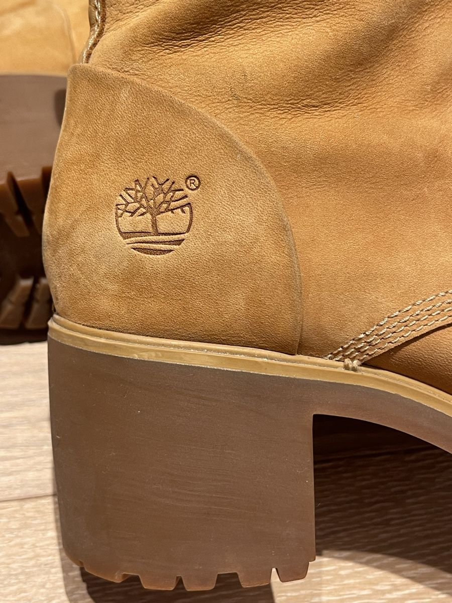 Timberland Damenschuhe: Timberland Boots with heels 37.5 – Gebraucht aus Castagnola von Car2X2N 2