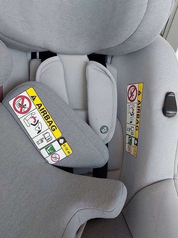 Seggiolini per auto: Kinderautositz Mica – Usato da Küssnacht am Rigi venduto da mrdw_girl 3