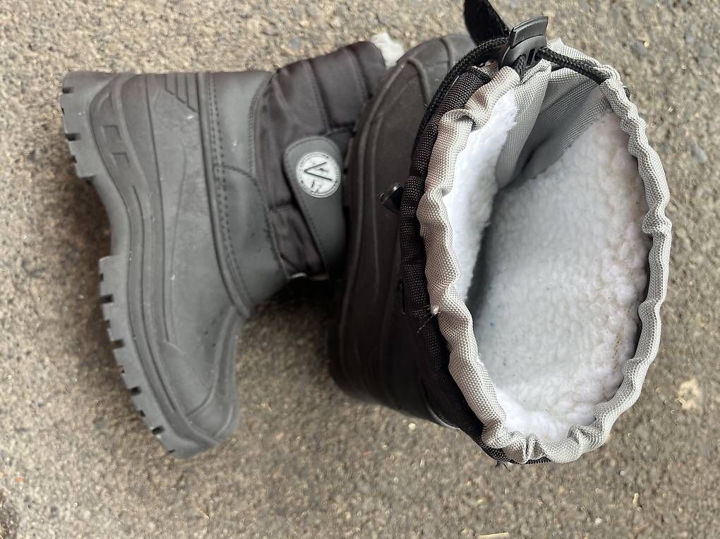 Scarpe da uomo: Botte après ski  T 35 – Usato da Pully venduto da yaa_rm7x 4