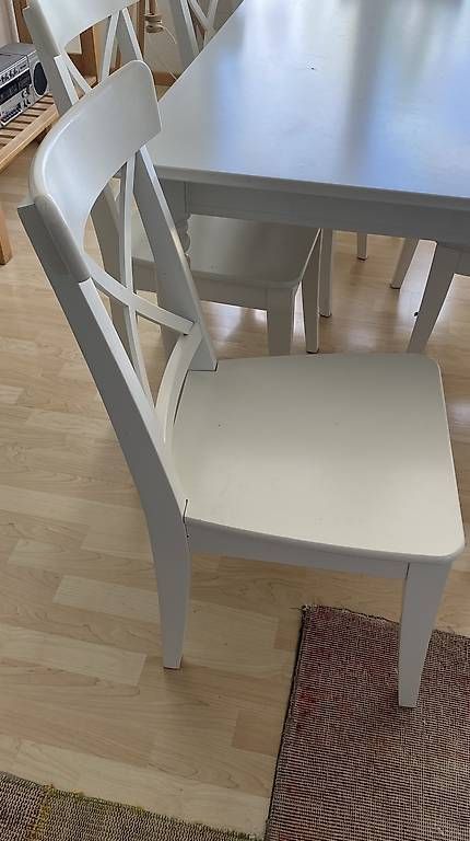 Set di tavolo e panche: Tisch und Stühle – Usato da Ebikon venduto da mir_q97p 1