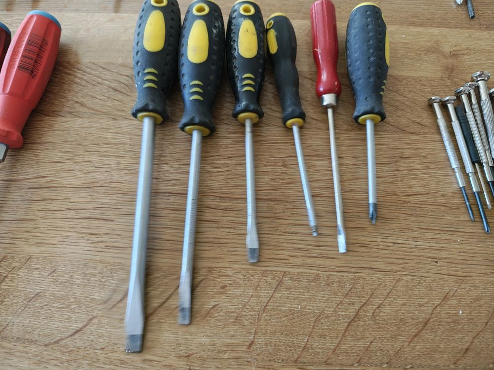 Tous les outils: Div. Schraubenzieher – D'occasion à Brislach par d.baumgartner.82 5