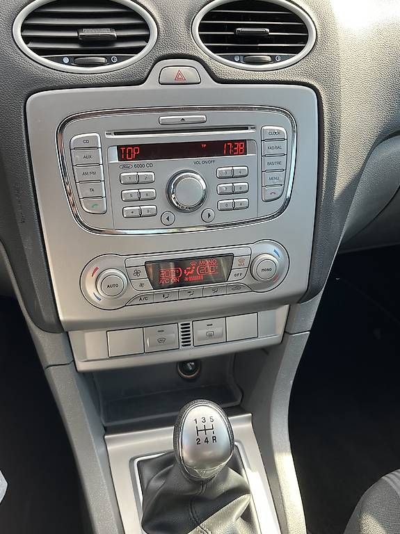 Autos: Ford Focus – Gebraucht aus Kreuzlingen von sad_h5j5 3