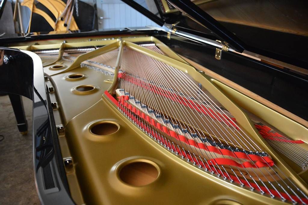 Musikinstrumente: Piano à queue Yamaha de concert, CF 275cm. – Gebraucht aus La Tour de Peilz von olti02 4