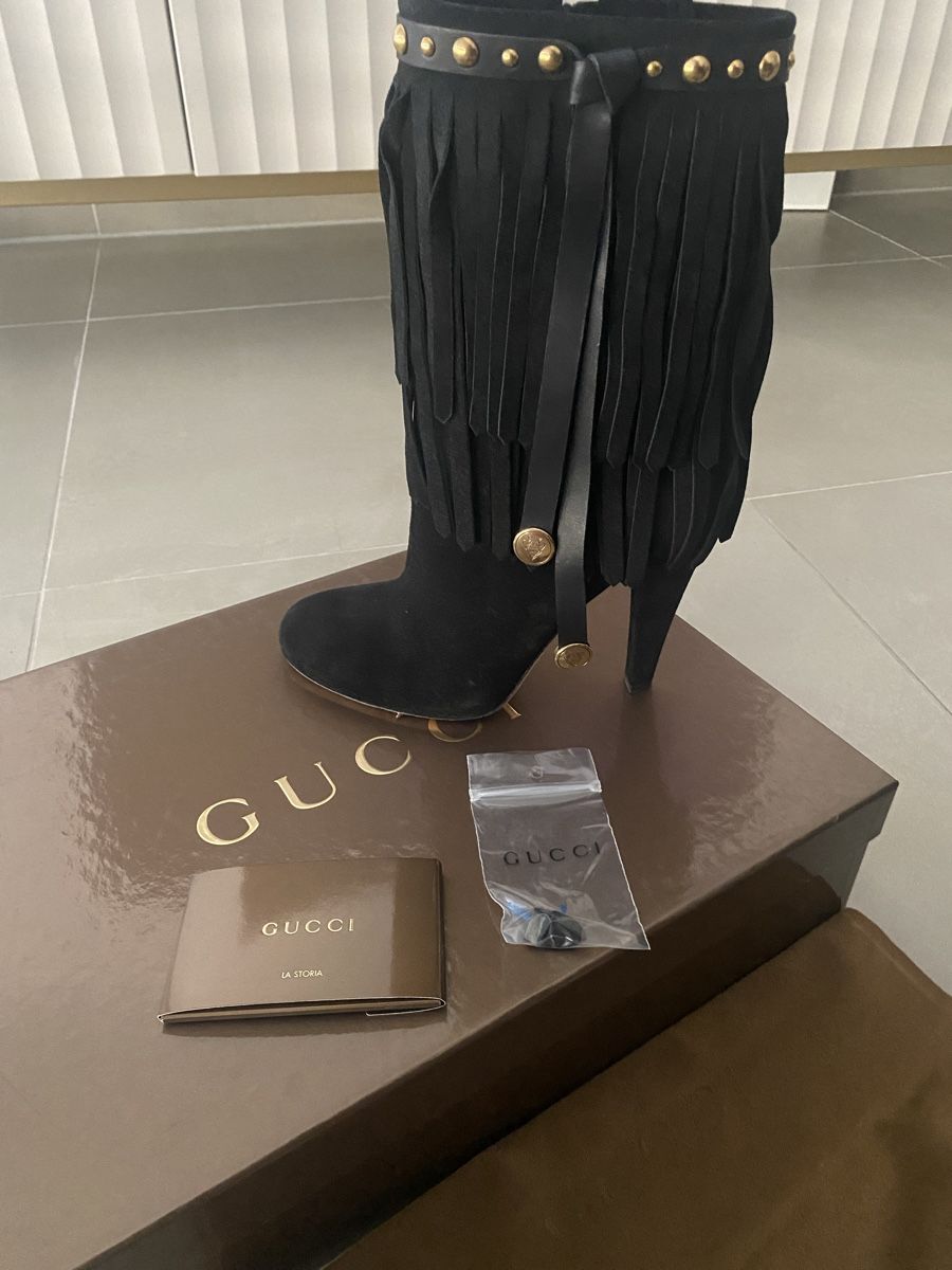 Gucci Scarpe da donna: Gucci stivaletti con frange – Usato da Mendrisio venduto da SGR85 1