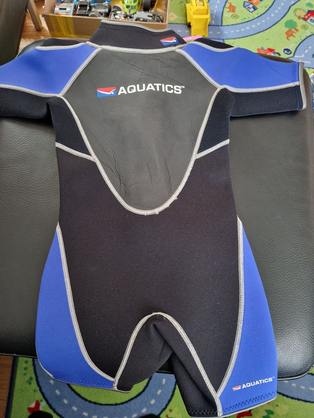 Mute per immersioni: Neoprenanzug Aquatics Gr. S – Usato da Davos-Dorf venduto da Bpelikan