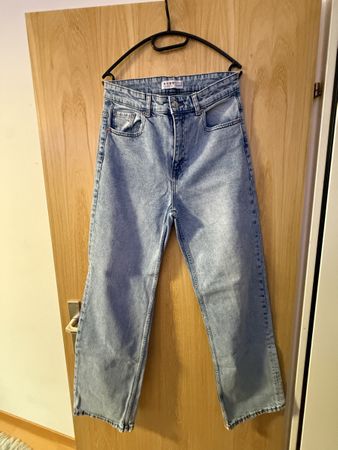 Jeans Damen hellblau Grösse 42 guter Zustand