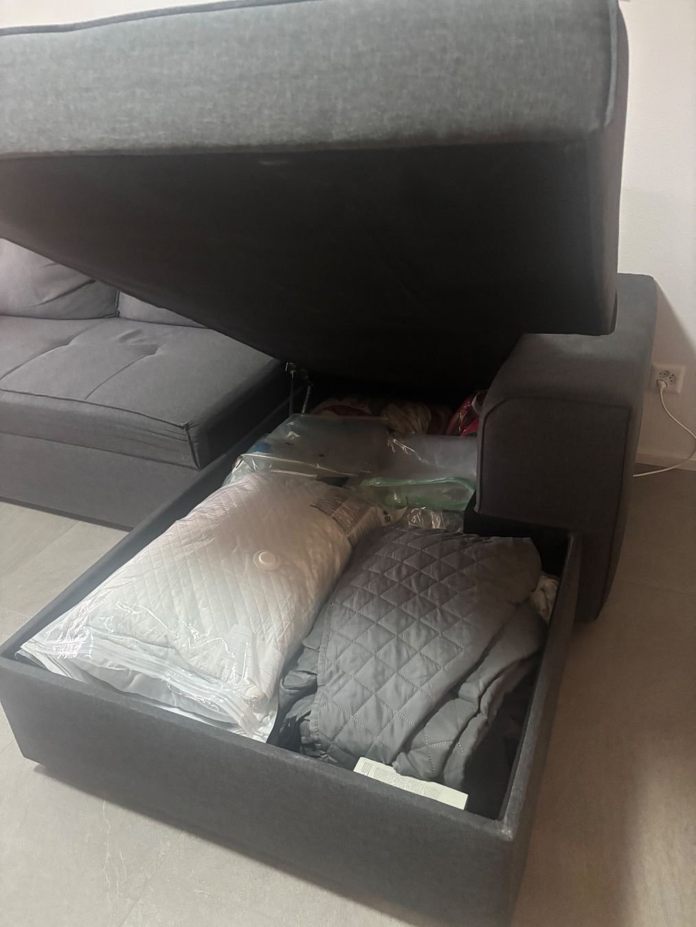 Conforama Divani: Sofabett – Usato da Winterthur venduto da alm_5y6t 4