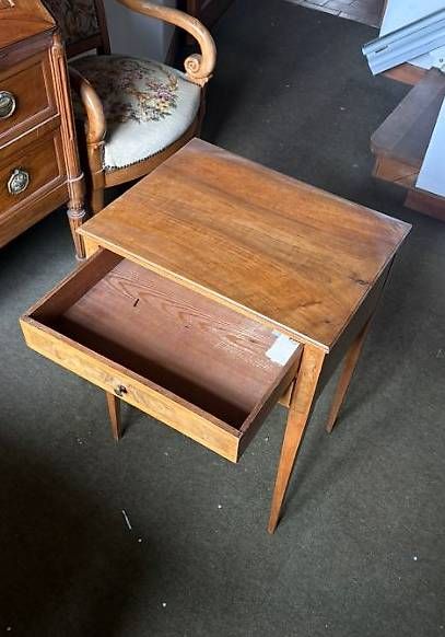 Comodini: Petite table de chevet ancienne – Usato da Préverenges venduto da que_vq6t 1