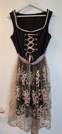 Modernes Dirndl - NEU