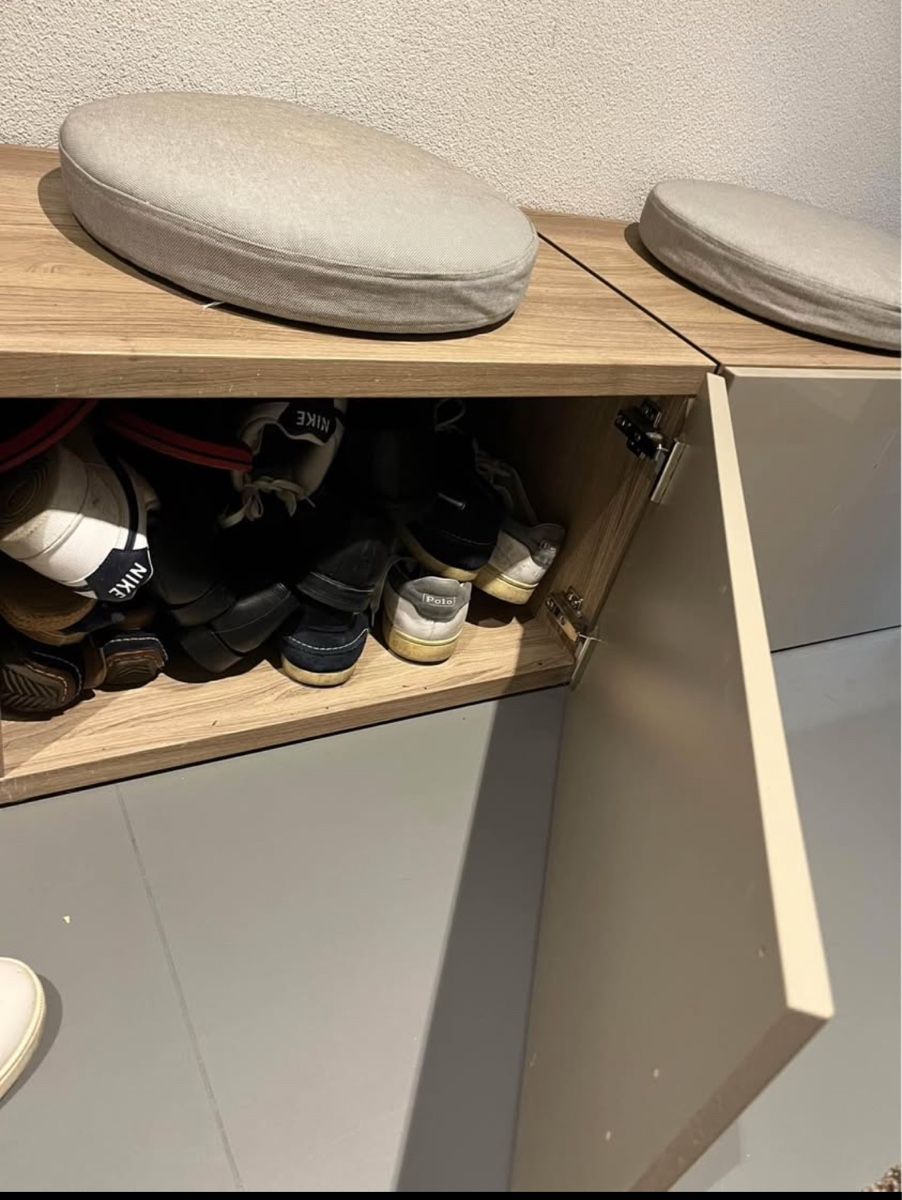 Guardaroba: Garderobenbank / Sideboard – Usato da Zürich venduto da Alina1206 1