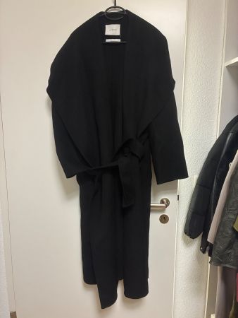 Cappotto Ivy Oak nero con cintura, taglia 46, usato