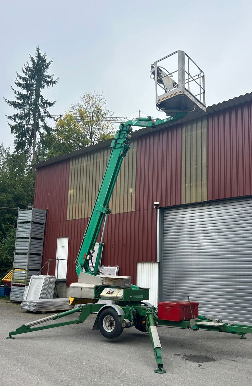Rimorchi: Anhängerbühne 16.5m – Usato da Menziken venduto da Tairi10 2