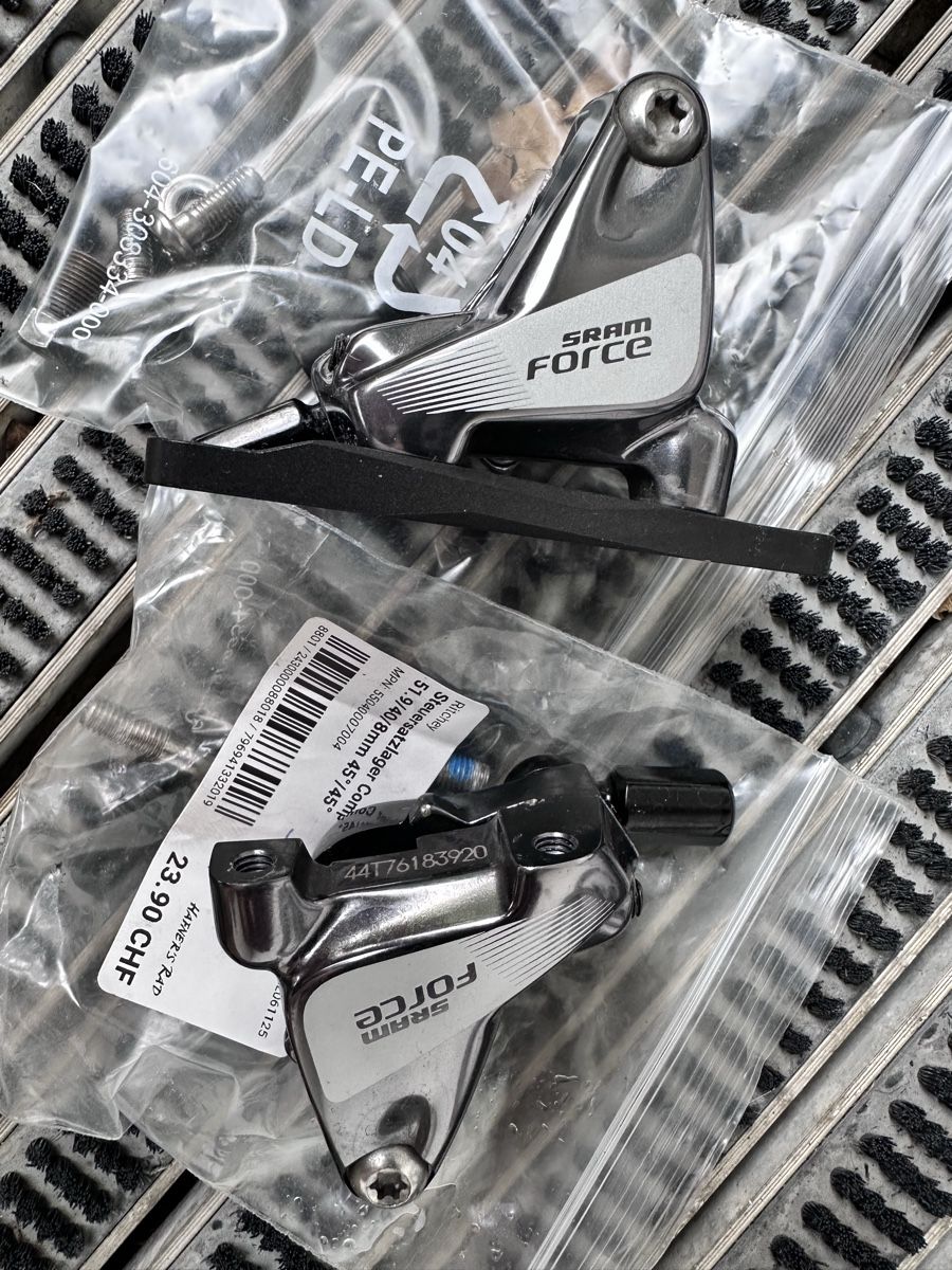 Pezzi di ricambio: SRAM Force 11 Gravel Groupset with Carbon Wheels – Usato da Zürich venduto da David242 7