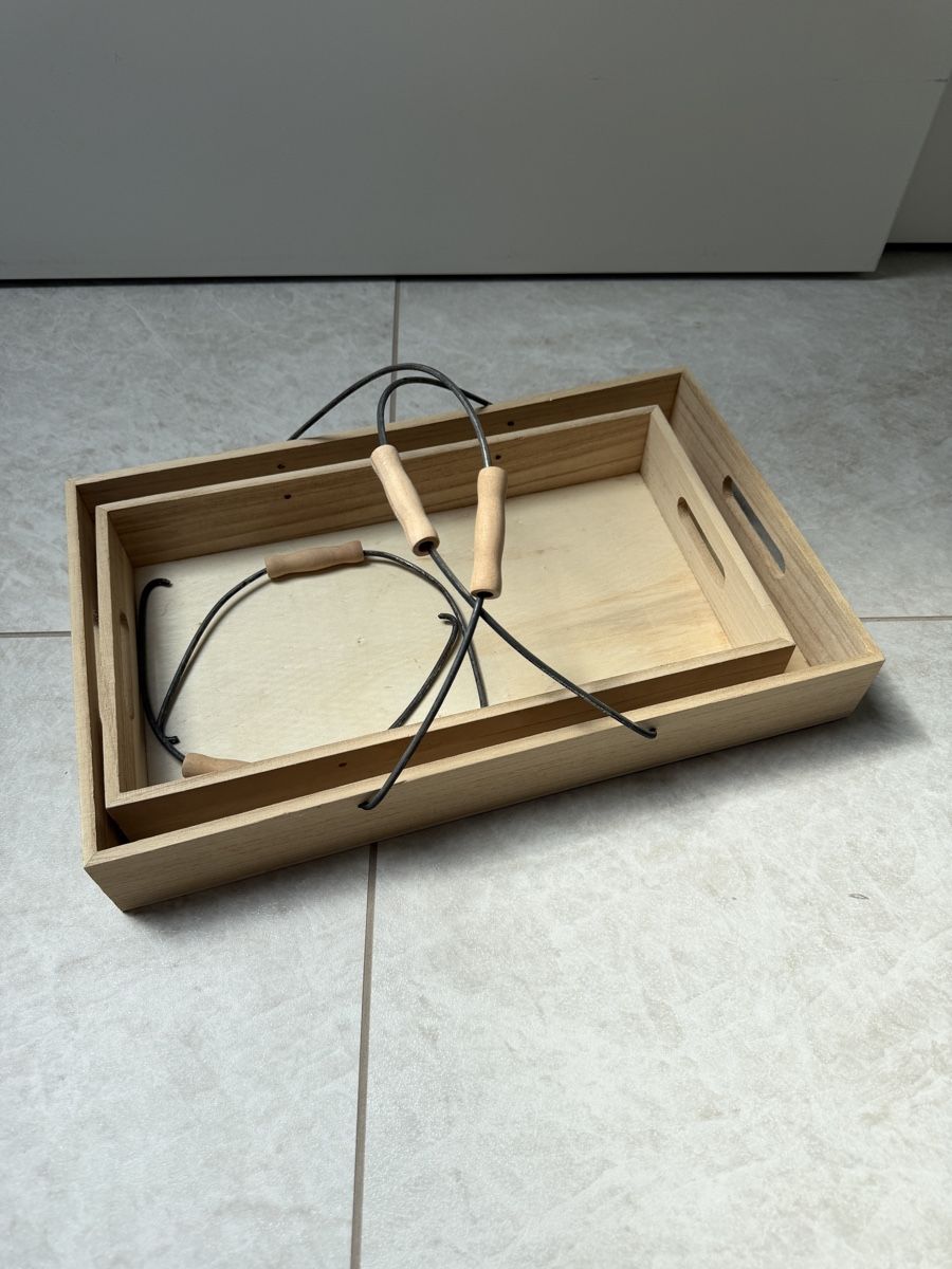 Tutte le decorazioni: Holztabletts 2 Stück – Nuovo (secondo la descrizione) da Schübelbach venduto da Sambodscha