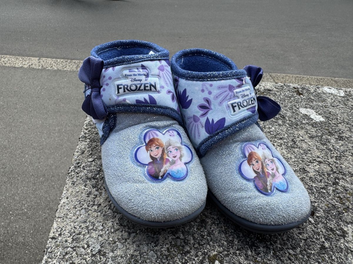 Chaussures filles: Kinderfinkli – D'occasion à Basel par Ursulabhardt 2