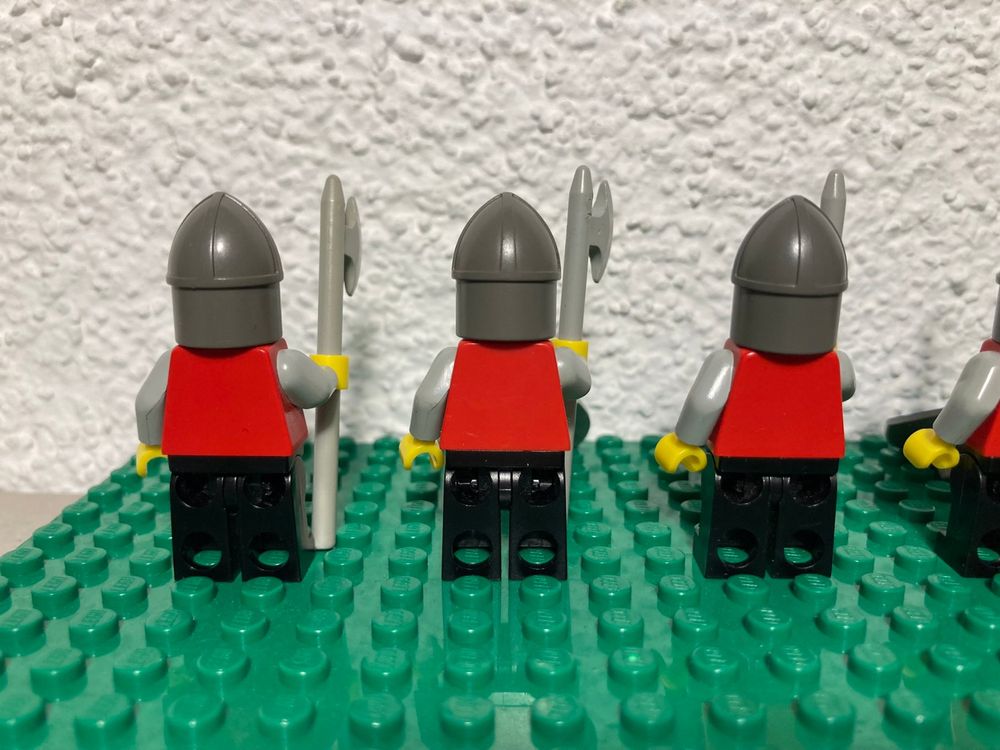 Lego Classic Ritter Minifiguren + Schilder 1984 5stk. cas002 (Gebraucht ...