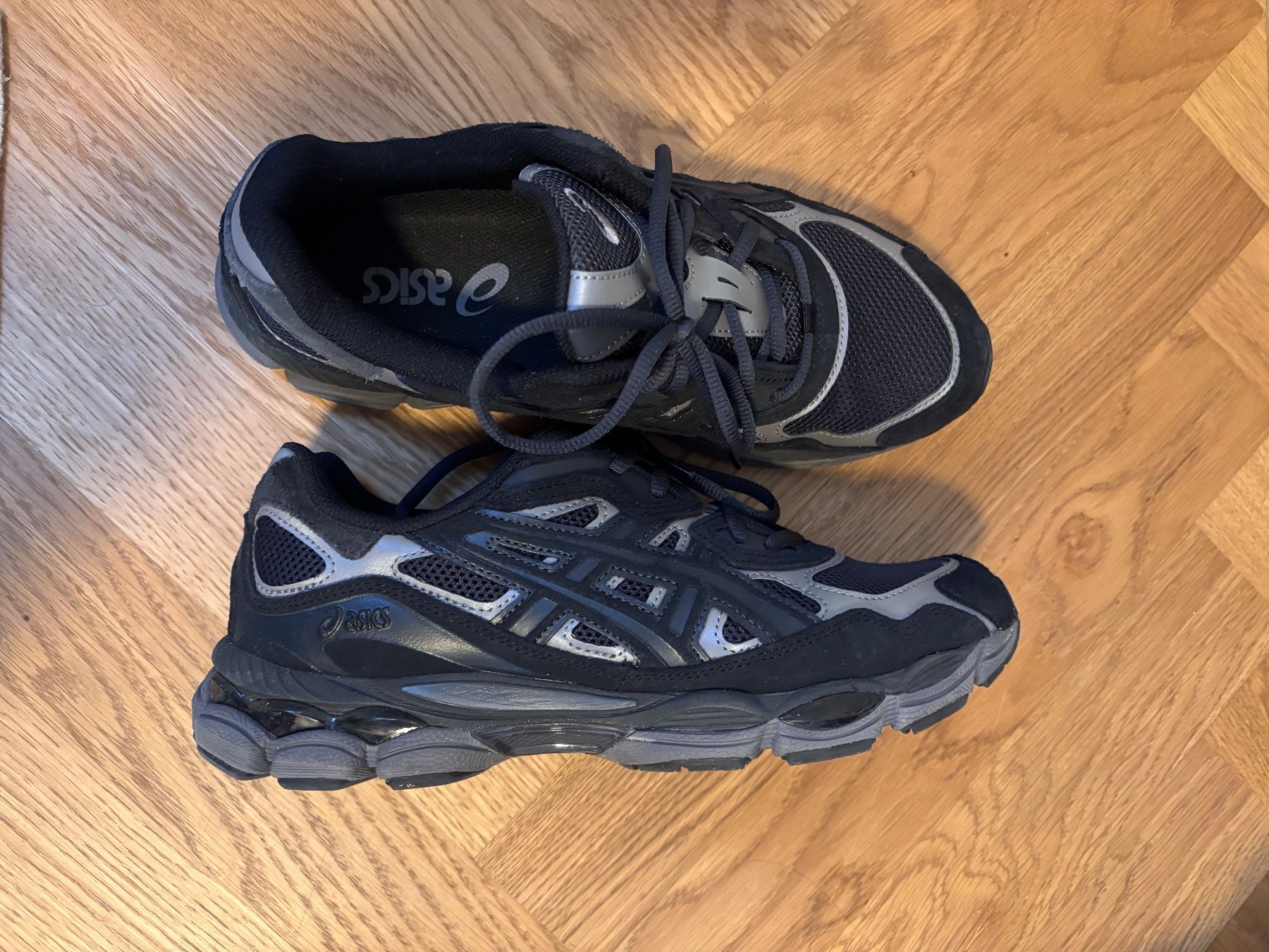 Asics Herrenschuhe: Asics – Neu (gemäss Beschreibung) aus Niederwangen BE von ila_2gy6