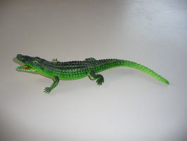 Krokodil Spielzeug Figur Kunststoff grün