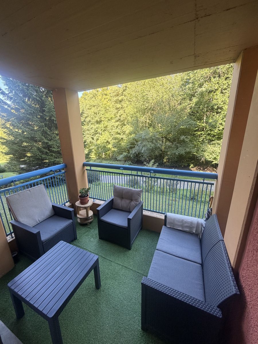 Conforama Set di tavolo e panche: Set mobili da giardino nero divano – Usato da Luzern venduto da Mirko_vagli