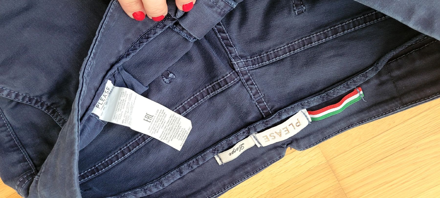 Please Jeans Hosen: PLEASE Hose, dunkelblau, Grösse L – Gebraucht aus Emmenbrücke von gatasalvache 3