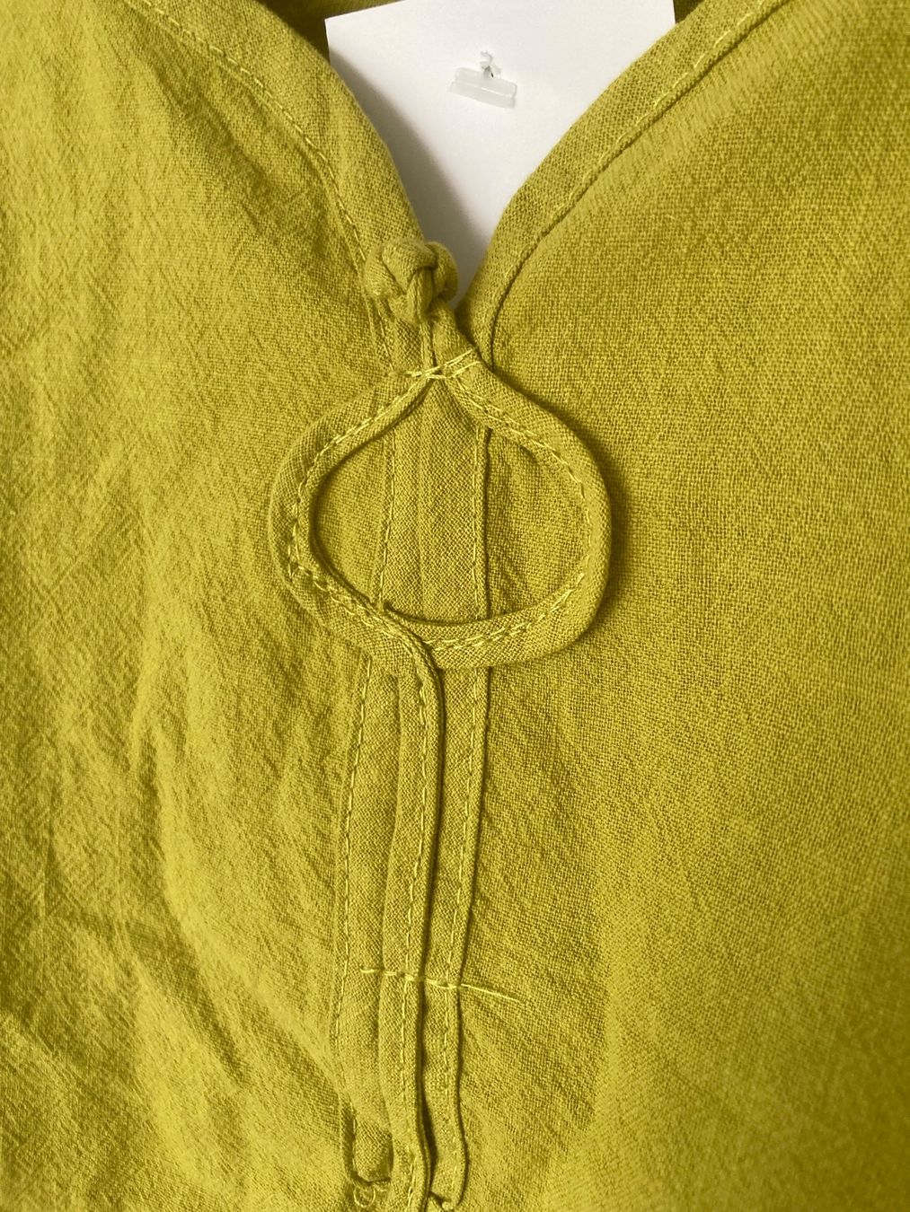 Top: Oberteil Gr. XL grün mit Kragendetail – Usato da Wädenswil venduto da qla76_wh 2