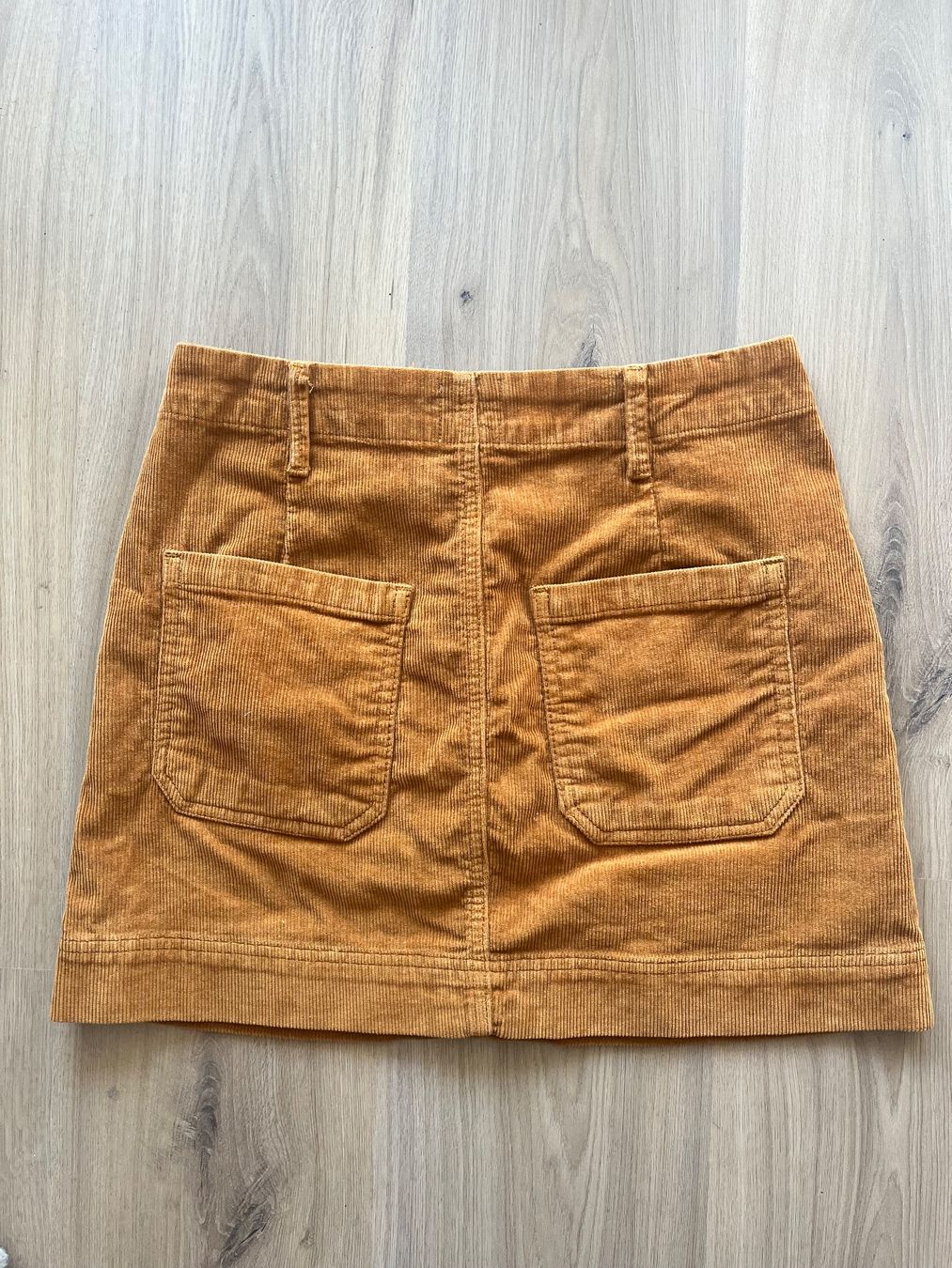 Urban Outfitters Gonne: Cord Rock hellbraun – Usato da Lenzburg venduto da Shru5 1