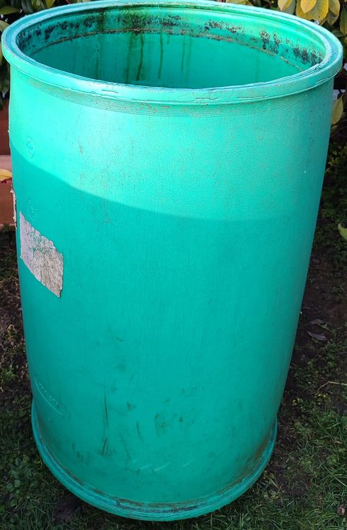 220 Liter Wassertonne / Regenwassertonne / Regentonne (Gebraucht) in ...