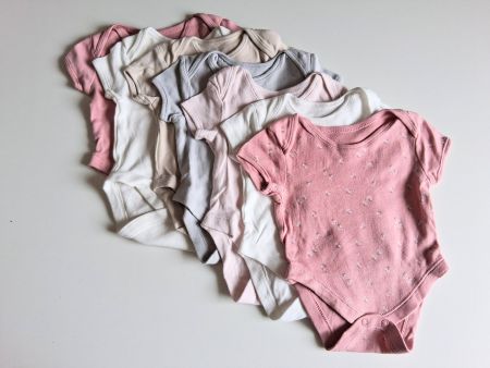 Lot de 7 bodies bébé, taille NewBorn 56-58