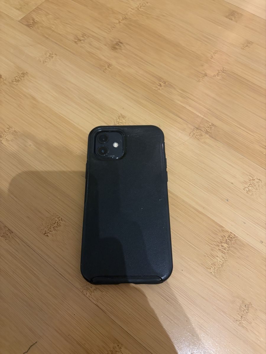 Apple Handys / Smartphones: iPhone 12 gebraucht  – Gebraucht aus Staufen von nic_8g8z 1