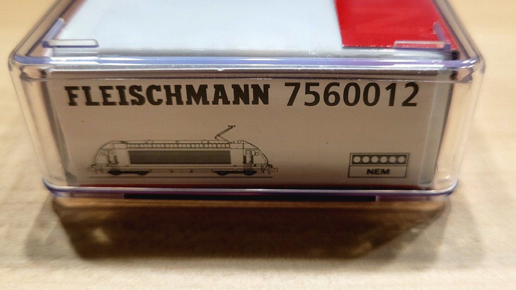 Fleischmann Modellini di ferrovie: Fleischmann 7560012 SBB Re 460 073 "Monte Ceneri" analog – Nuovo e nell'imballaggio originale da Bremgarten AG venduto da Sportivo2007 2