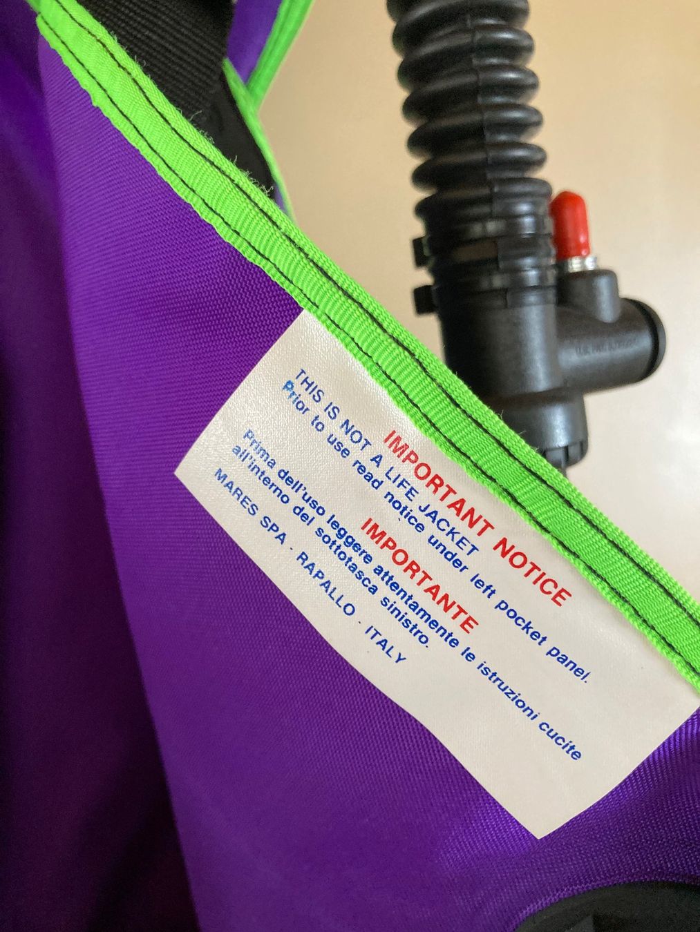 Mares Atemregler & Jackets: Mares Tarierweste Grösse S – Gebraucht aus Therwil von Orlanda 1