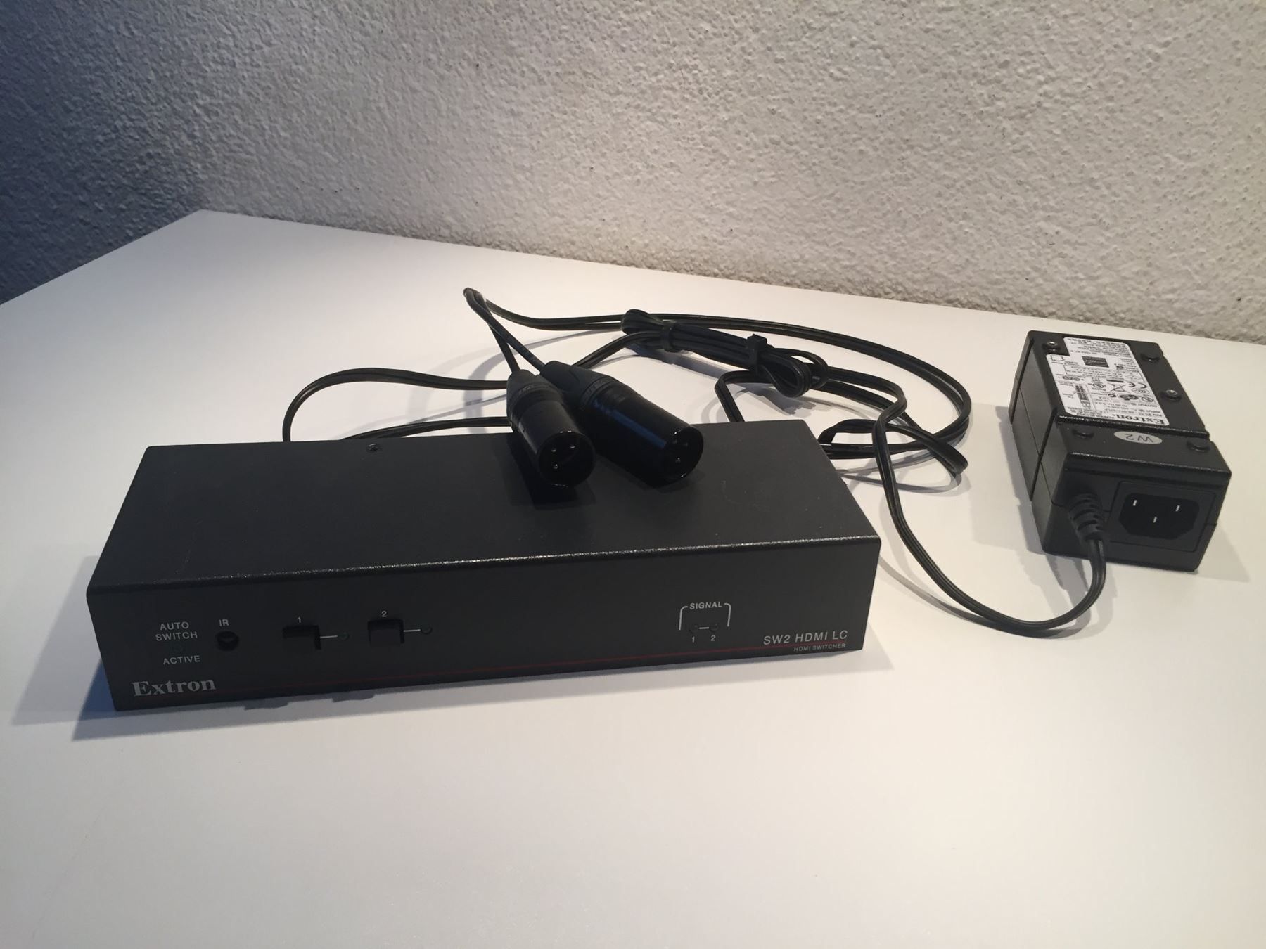 Convertitori: Extron SW2 HDMI LC Umschalter – Usato da Mellingen venduto da Browser67 1
