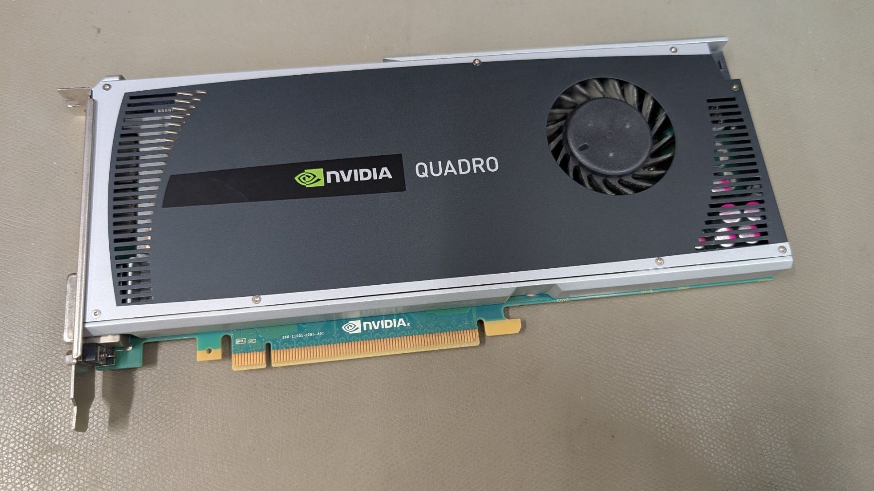 Nvidia Schede grafiche: Grafikkarte Nvidia Quadro 4000 – Usato da Opfershofen TG venduto da Boebi_88
