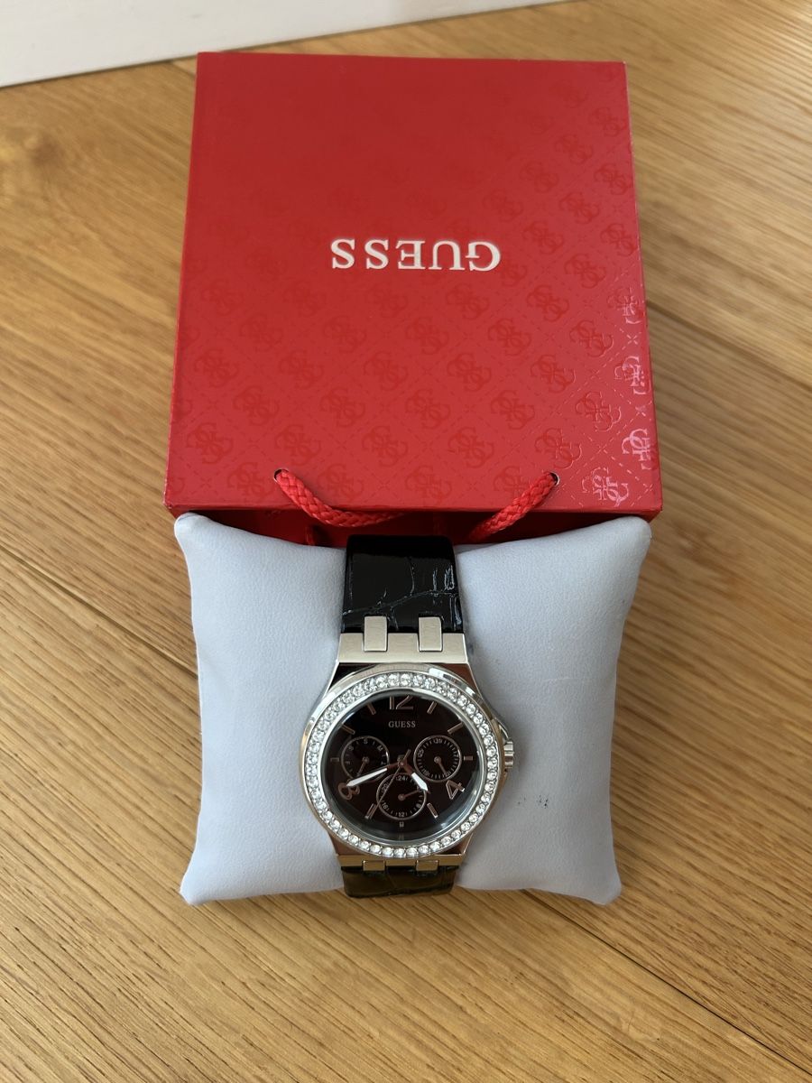 Guess Montres: Guess Uhr – D'occasion à Diepflingen par Morla30 1