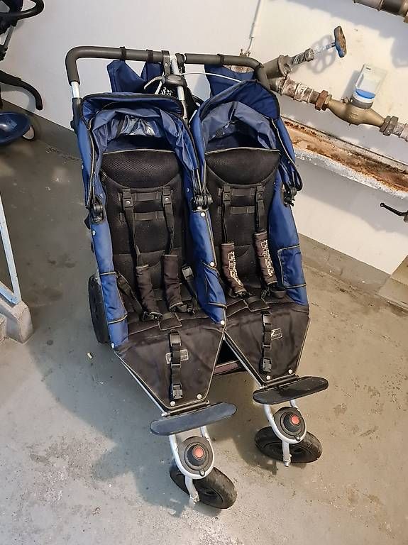 Carrozzine: Zwilings Kinderwagen  – Usato da Emmenbrücke venduto da D.S.L.L 4