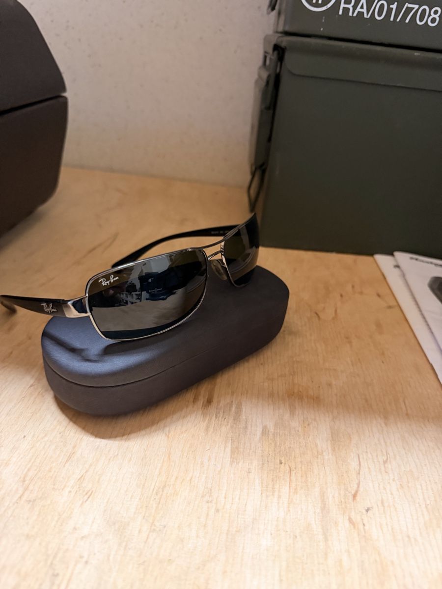 Ray-Ban Brillen & Gläser: Ray Ban RB3379 – Gebraucht aus Dreien von Samynumerouno