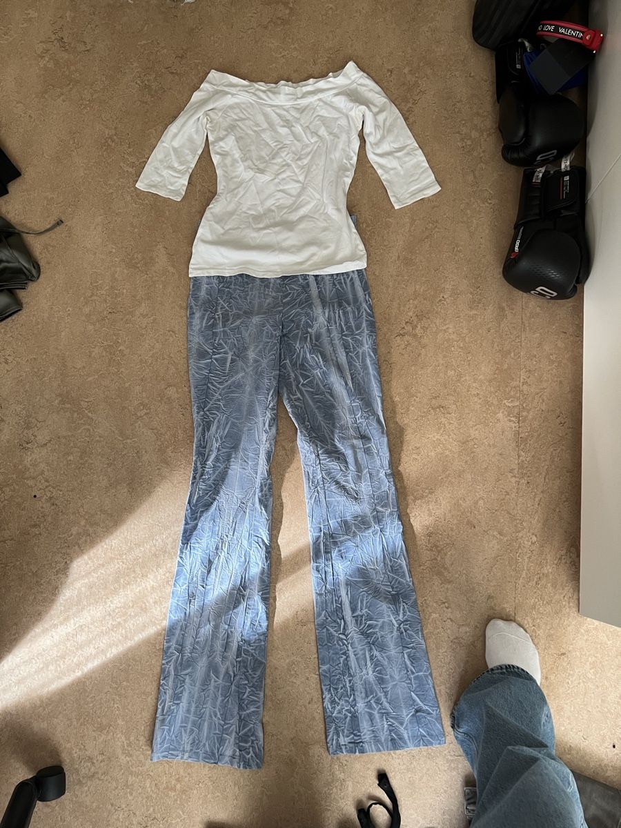 Lotti di vestiti: Outfit Set – Usato da Dietikon venduto da vnsmrc