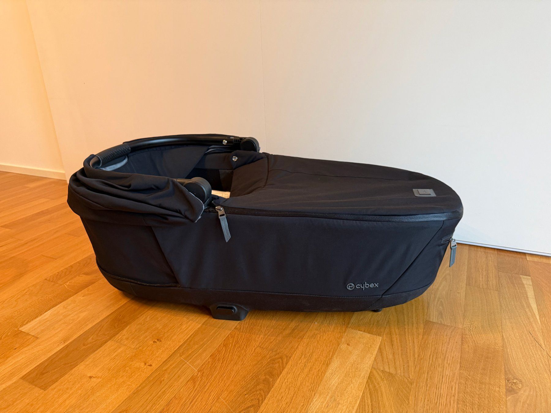 Carrozzine: Cybex Priam Lux Carry Cot Stardust Black Plus – Usato da Zürich venduto da moowhooper 4