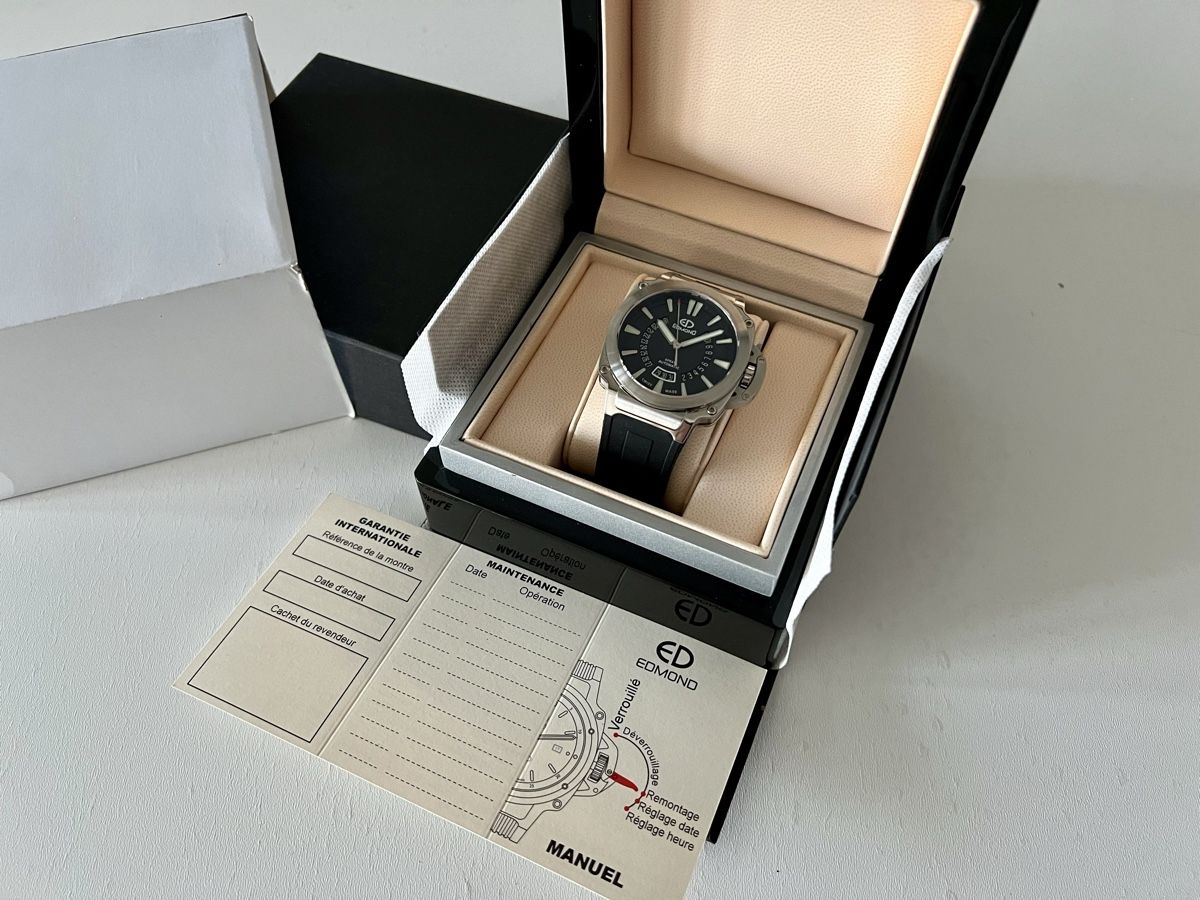 Orologi: EDMOND Spray Automatic, 44mm, Patented crown prot., SRP 1460 – Nuovo e nell'imballaggio originale da Le Mont-sur-Lausanne venduto da LycaGallery 9
