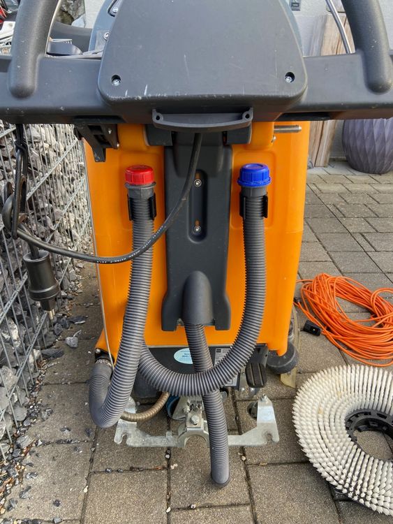 TASKI 750 E Scheuersaugmaschine in TOP-Zustand ab 1 Fr! | Kaufen auf ...