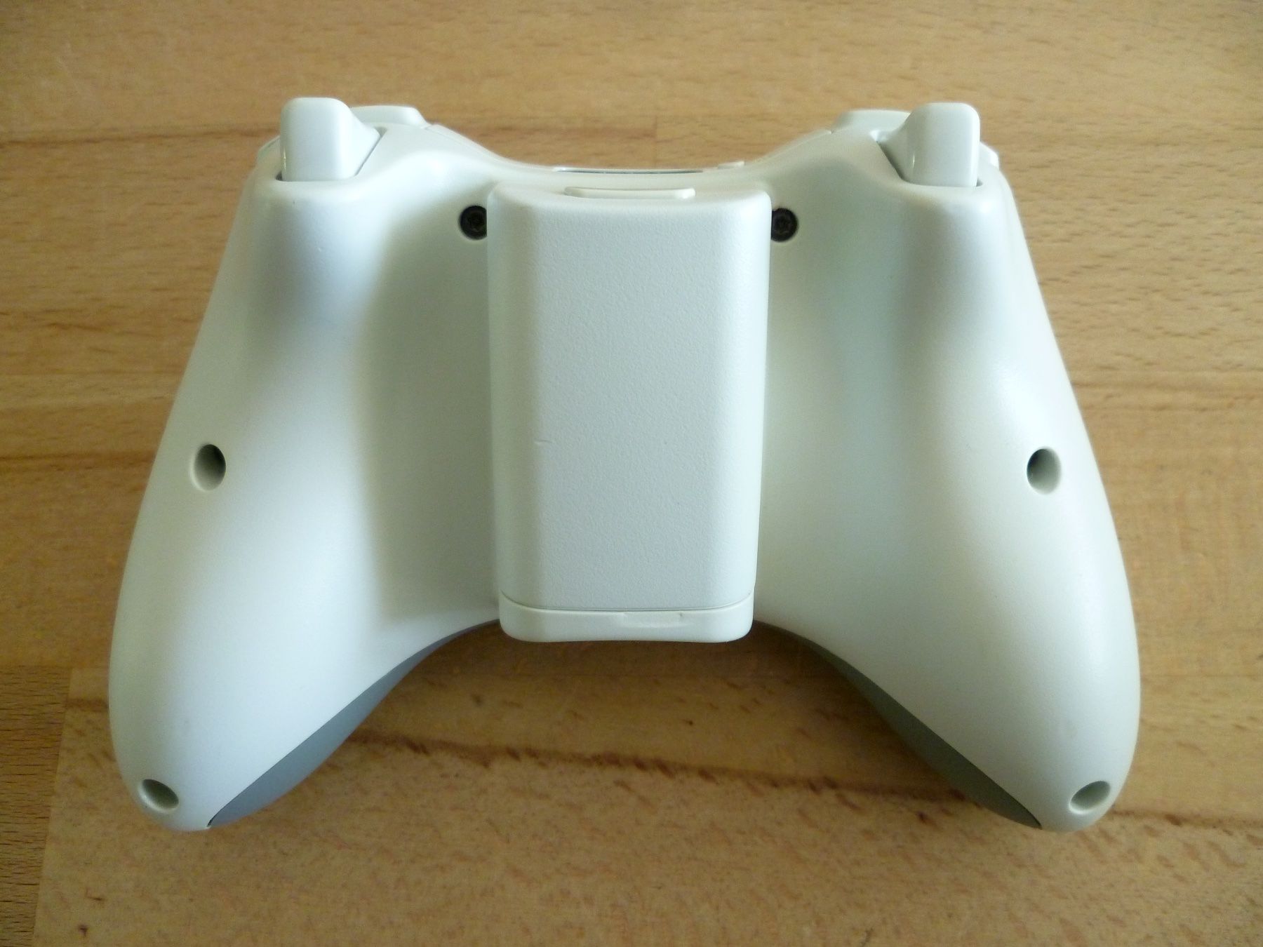 Microsoft Controller: Originaler Xbox 360 Controller "FIFA 16" Version – Usato da Thalwil venduto da ranx 1